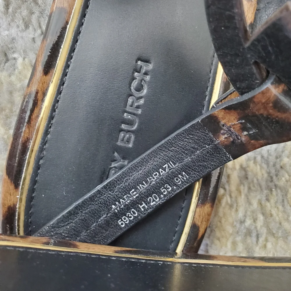 Tory Burch Black and Tortoiseshell Miller Logo Thong Sandals